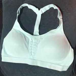 Victoria’s Secret wireless bra 36B